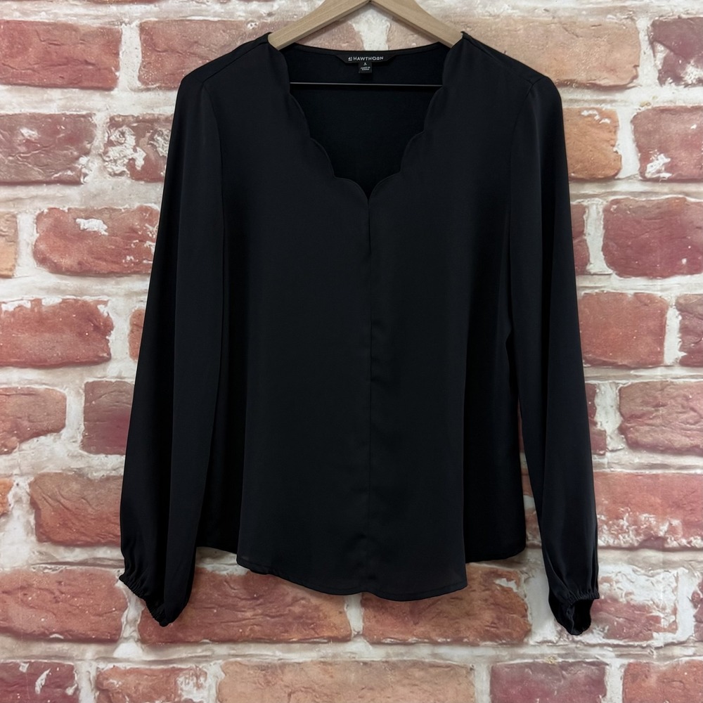 41 Hawthorn Top Women's Small Plain Black Scallop Neck Casual Career Shirt